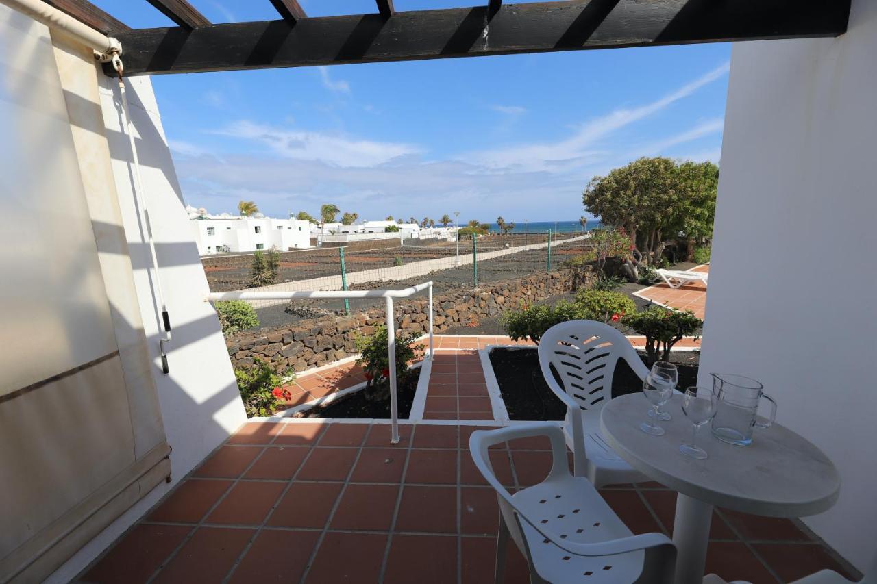 Salmarina Bungalows Puerto del Carmen  Exterior photo