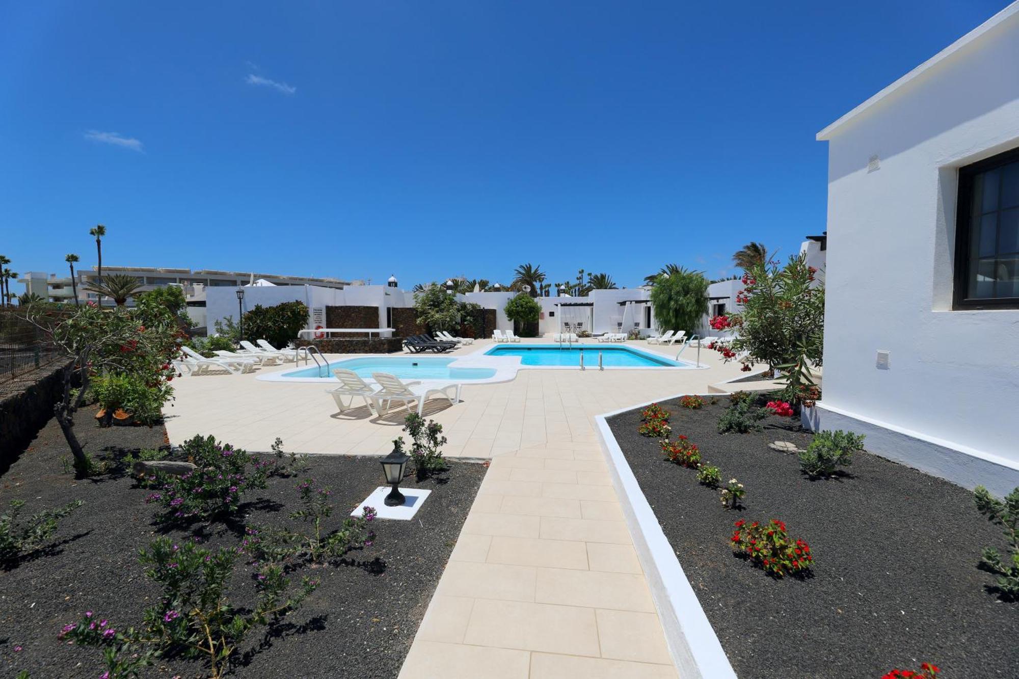 Salmarina Bungalows Puerto del Carmen  Exterior photo