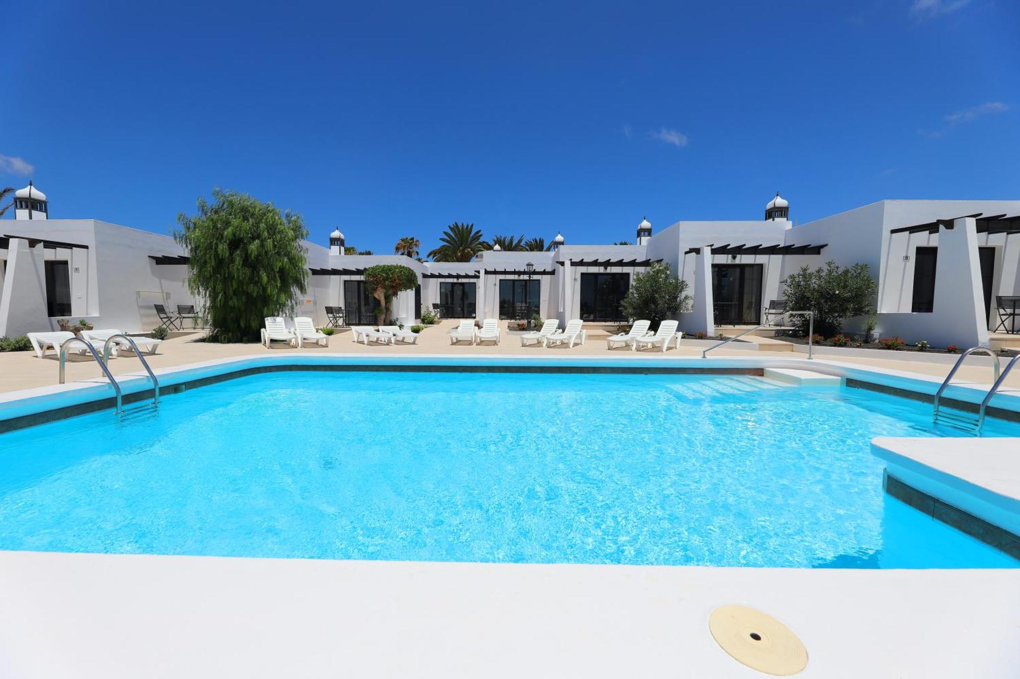 Salmarina Bungalows Puerto del Carmen  Exterior photo