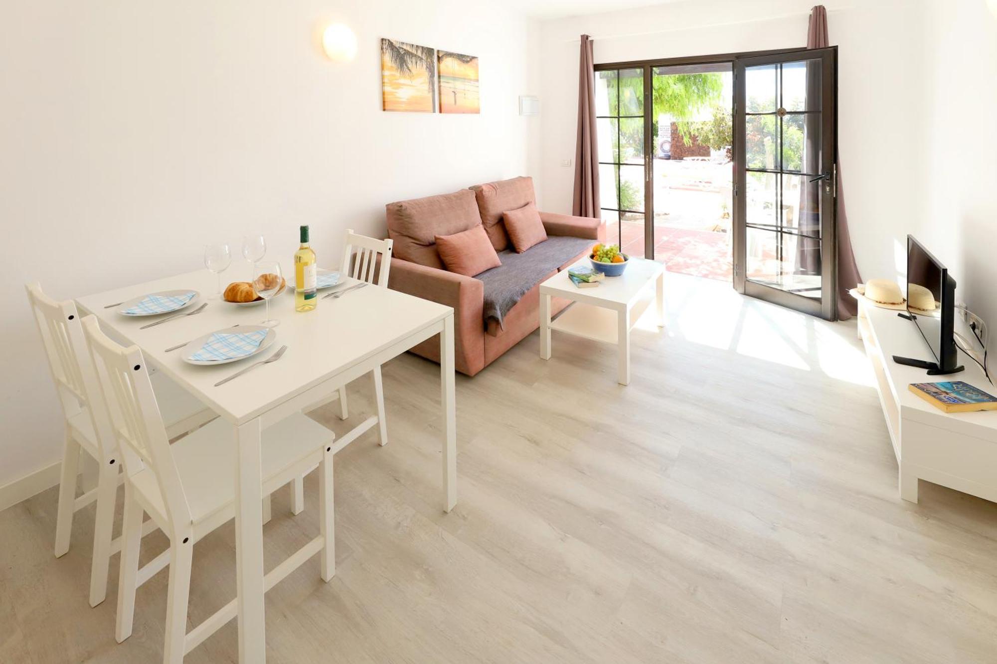 Salmarina Bungalows Puerto del Carmen  Exterior photo